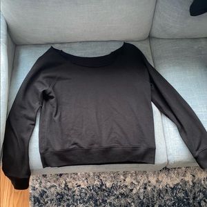 Off the shoulder back crew neck cut off